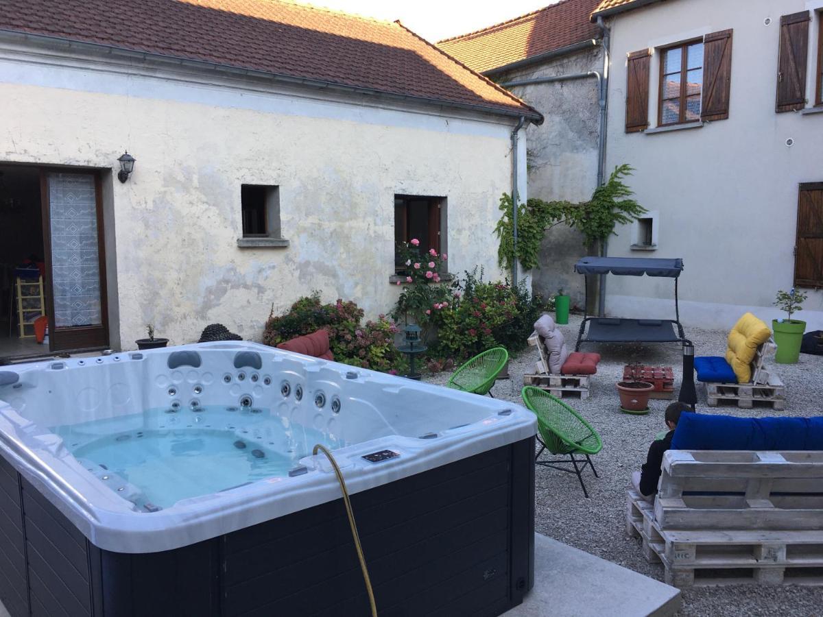 L Auberge Du Lion D Or Nanteuil-sur-Marne Εξωτερικό φωτογραφία