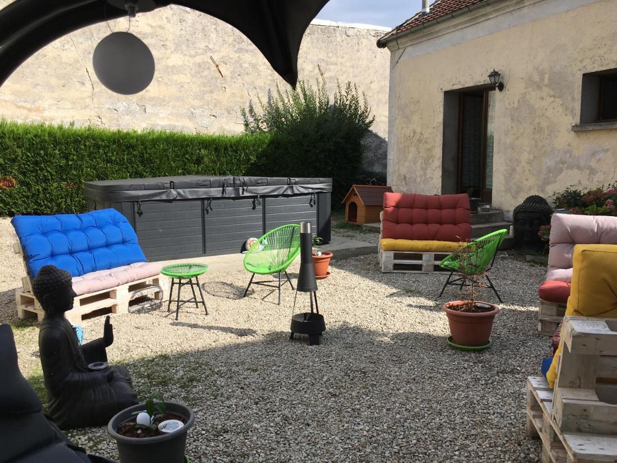 L Auberge Du Lion D Or Nanteuil-sur-Marne Εξωτερικό φωτογραφία