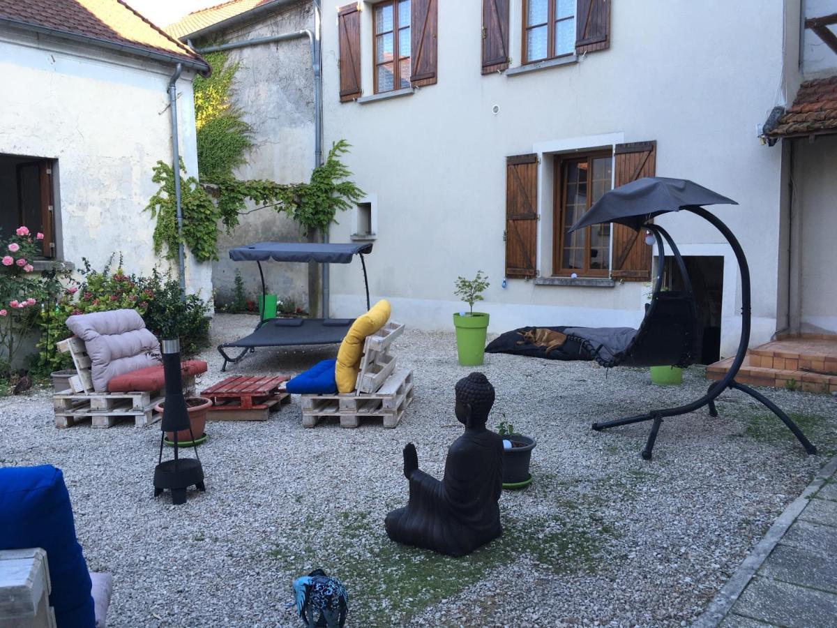 L Auberge Du Lion D Or Nanteuil-sur-Marne Εξωτερικό φωτογραφία