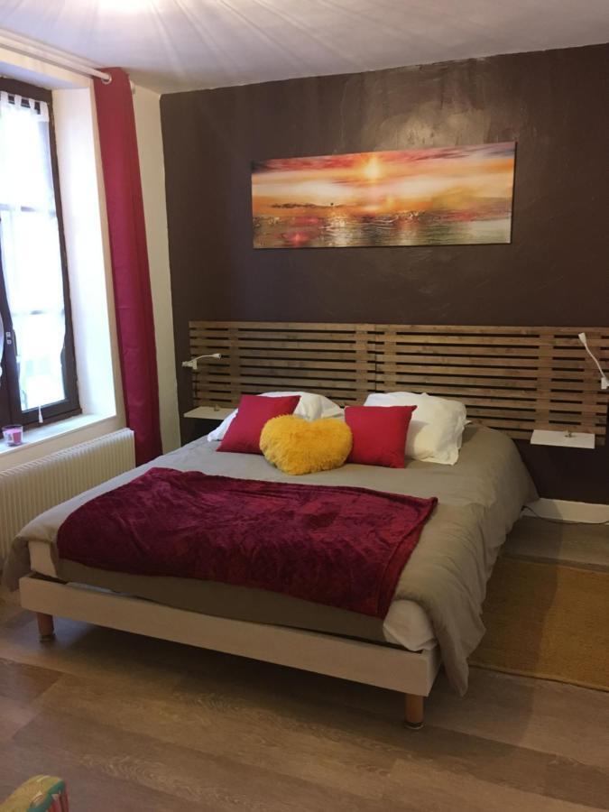 L Auberge Du Lion D Or Nanteuil-sur-Marne Εξωτερικό φωτογραφία